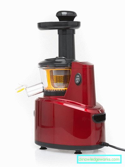 Paras juicers-malli: luokitus ja arviot Paras juicers-malli: luokitus ja arviot