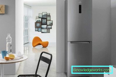 Indesit kaksiosainen jääkaappi Indesit kaksiosainen jääkaappi
