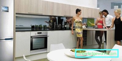 Jääkaapit, joissa TV Jääkaapit, joissa TV