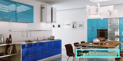 Keittiön sisätilat ovat yksinkertaisia ja tyylikkäitä.