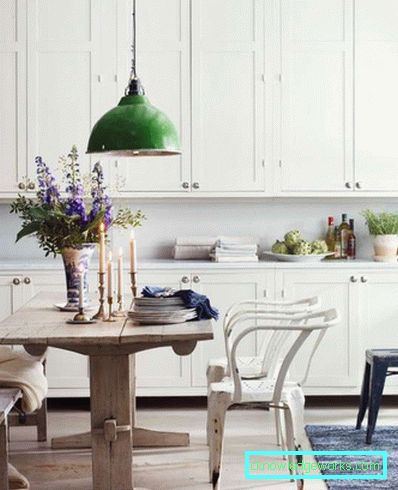 Provence-tyylinen keittiö - sisustusvalokuvat
