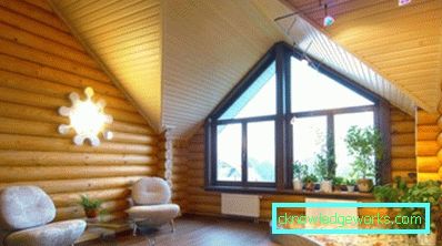 Blockhouse-viimeistely: aineelliset edut ja asennussäännöt Blockhouse-viimeistely: aineelliset edut ja asennussäännöt