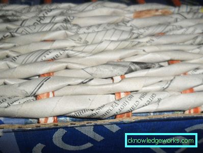 Weaving sanomalehti putket aloittelijoille - yksinkertainen askel askeleelta ohjeet Weaving sanomalehti putket aloittelijoille - yksinkertainen askel askeleelta ohjeet