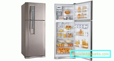 Sisäänrakennettu Electroluxin kaksikammioinen jääkaappi Sisäänrakennettu Electroluxin kaksikammioinen jääkaappi